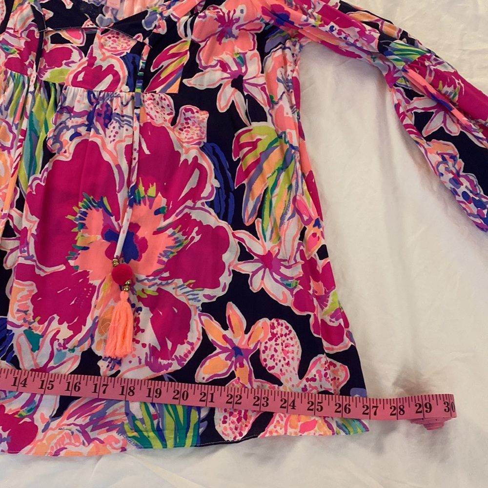Lilly Pulitzer Alanna Top Cold Shoulder size medium EUC - Hard to find - Picture 6 of 12